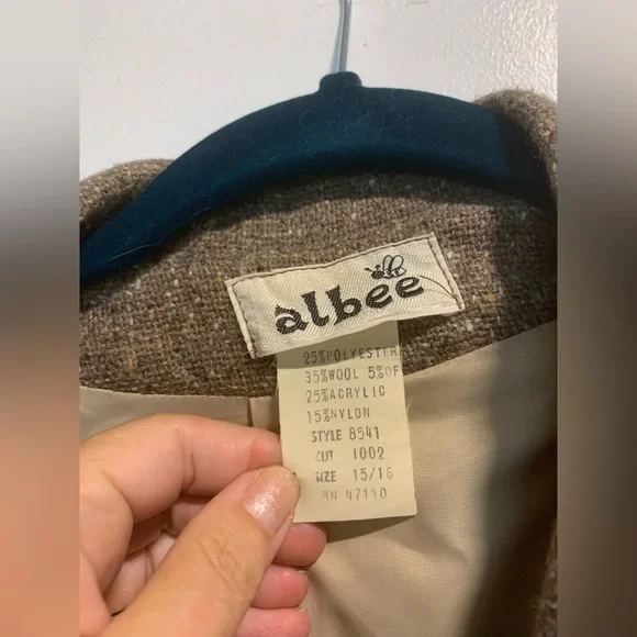 Albee vintage women’s 2 piece set jacket and skirt - Picture 2 of 7